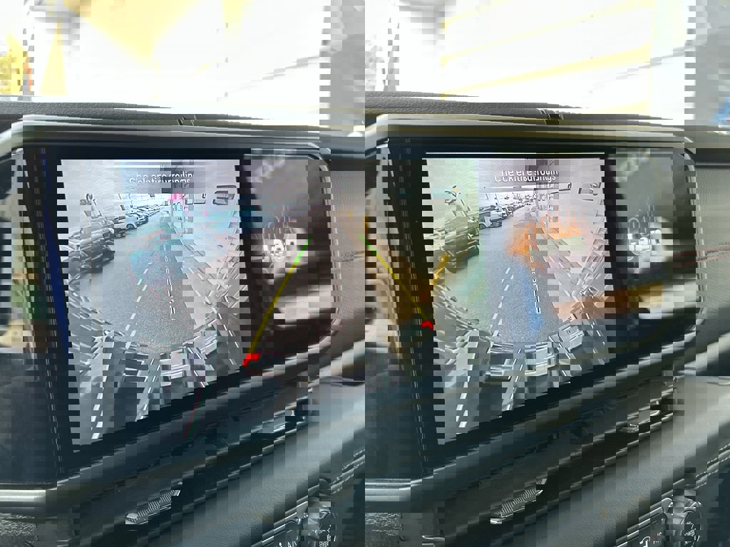 Used 2025 Jeep Wrangler Unlimited Rubicon image 22