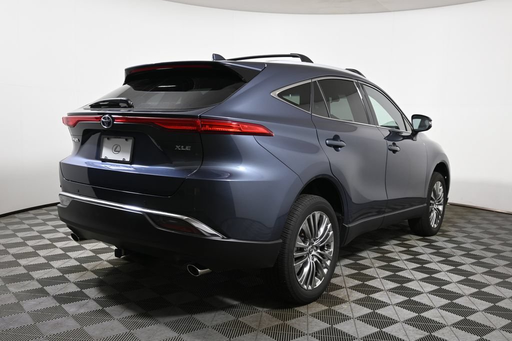 Used 2024 Toyota Venza XLE AWD/4WD image 11