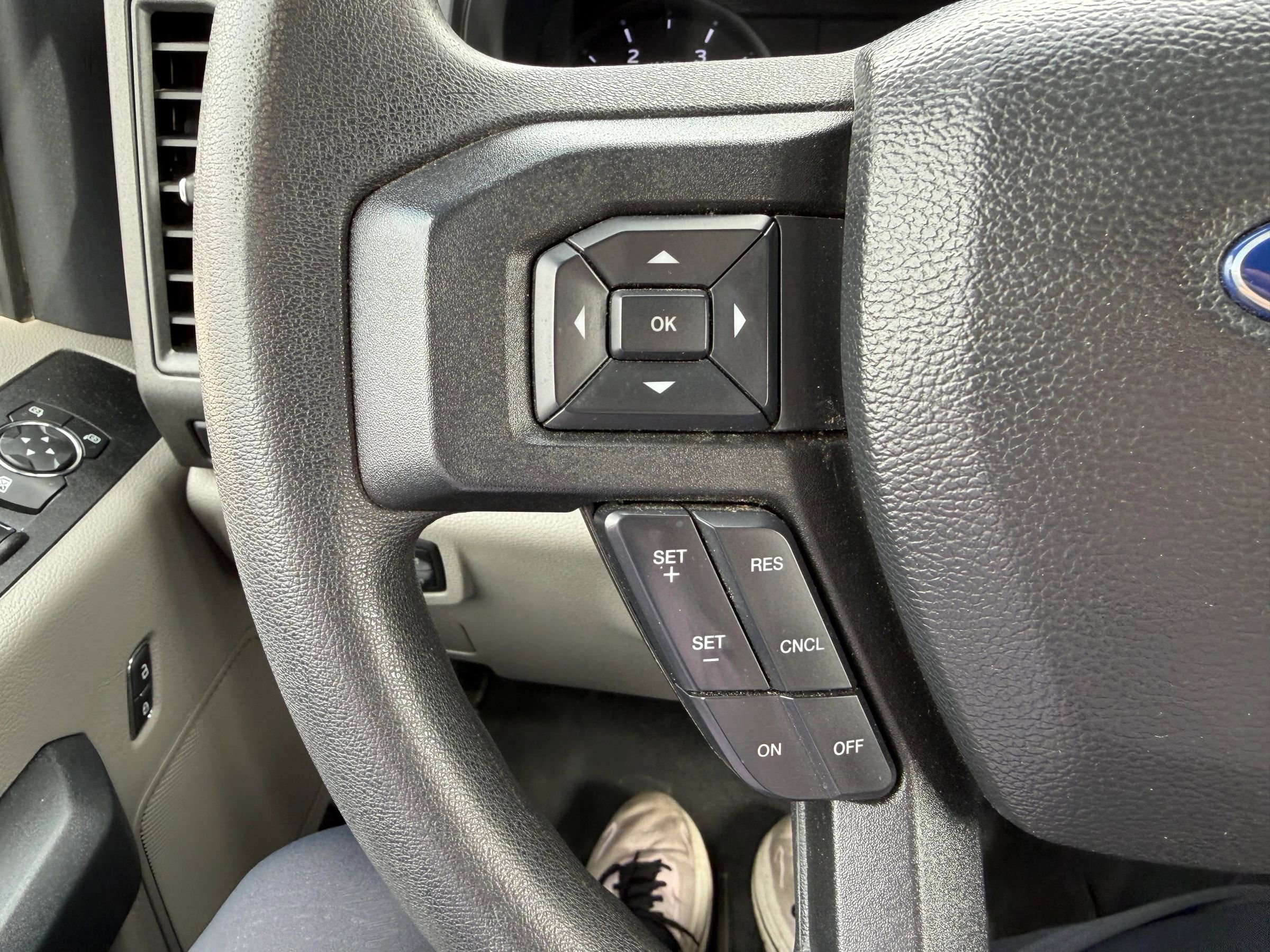 Used 2022 Ford F350 XL w/ Power Equipment Group image 23