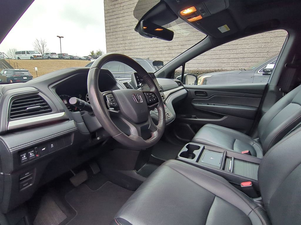 Used 2025 Honda Odyssey Sport-L image 15