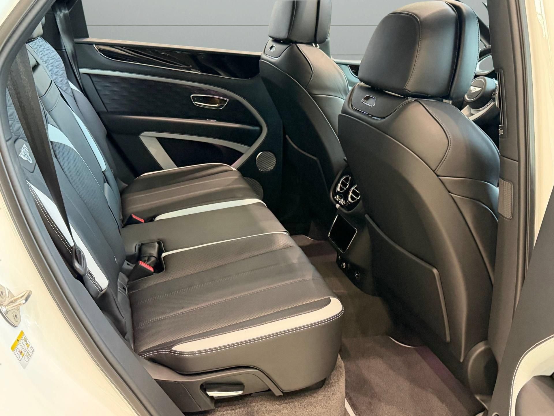 New 2026 Bentley Bentayga Speed AWD/4WD image 13
