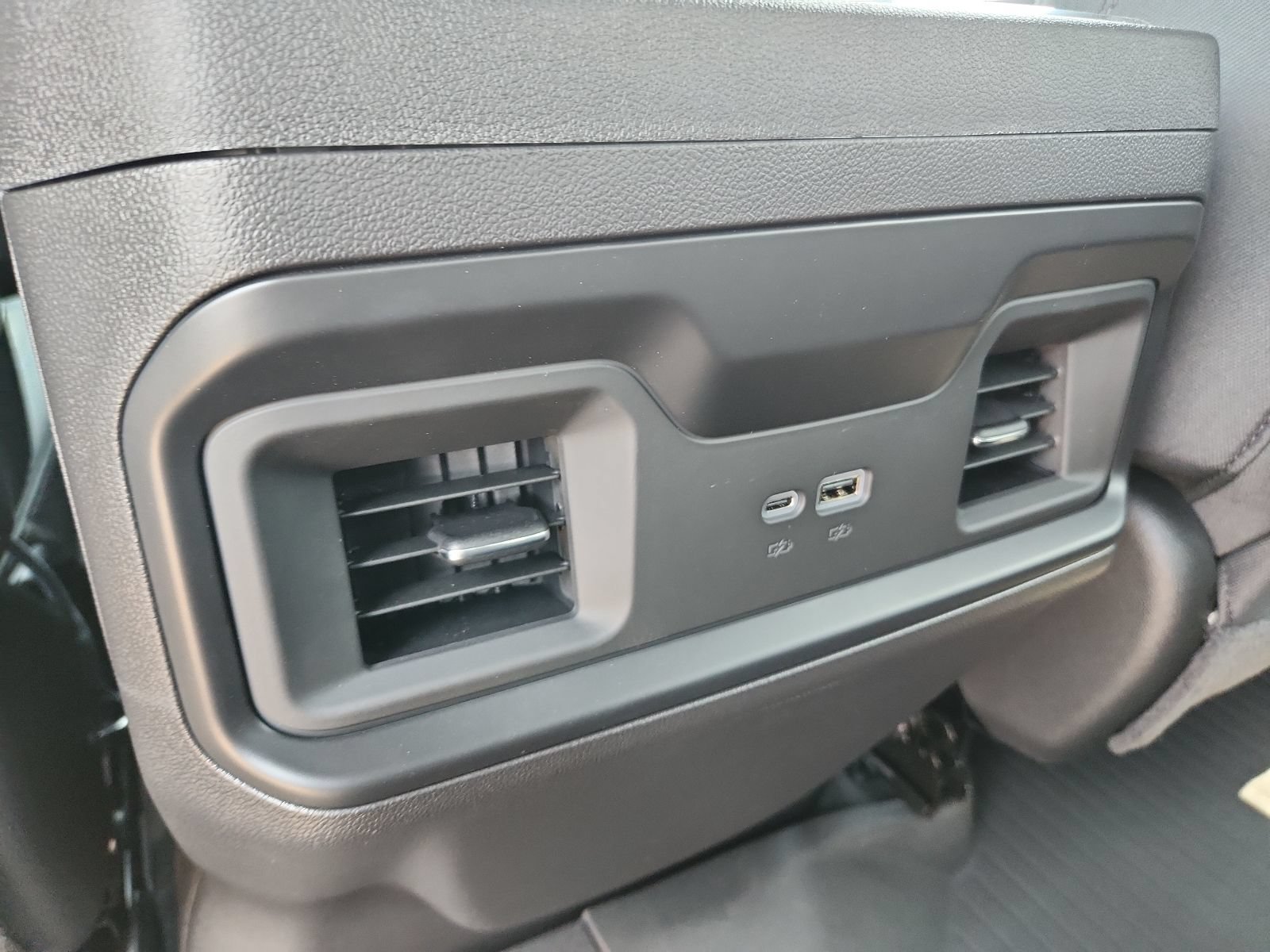New 2026 Chevrolet Silverado 1500 LT Trail Boss w/ Convenience Package II AWD/4WD image 9