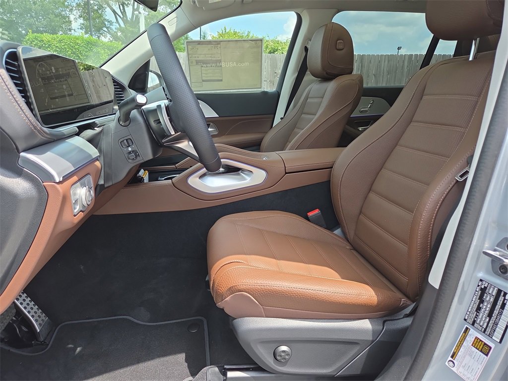 New 2025 Mercedes-Benz GLS 450 4MATIC image 10