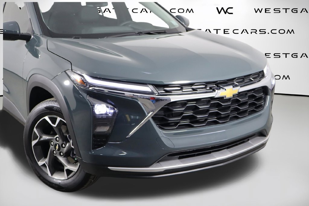 Used 2026 Chevrolet Trax LT w/ Driver Confidence Package FWD image 48
