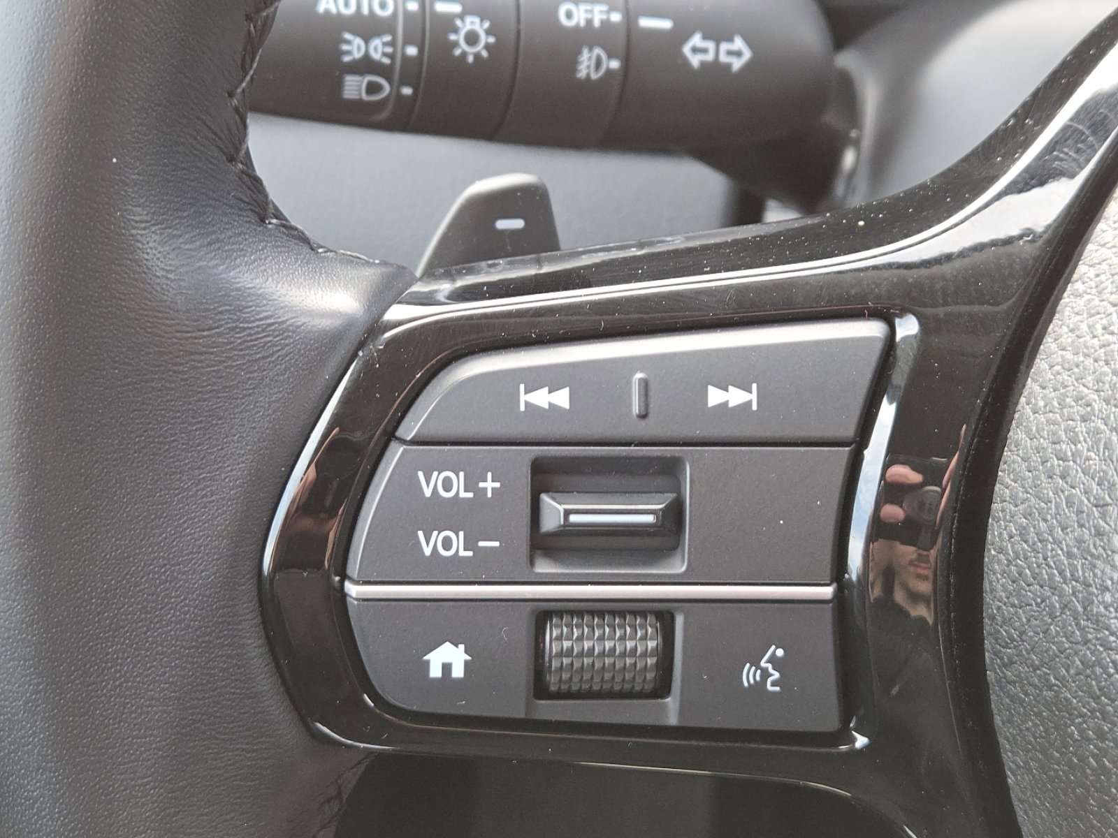 Used 2023 Honda Pilot EX-L image 33