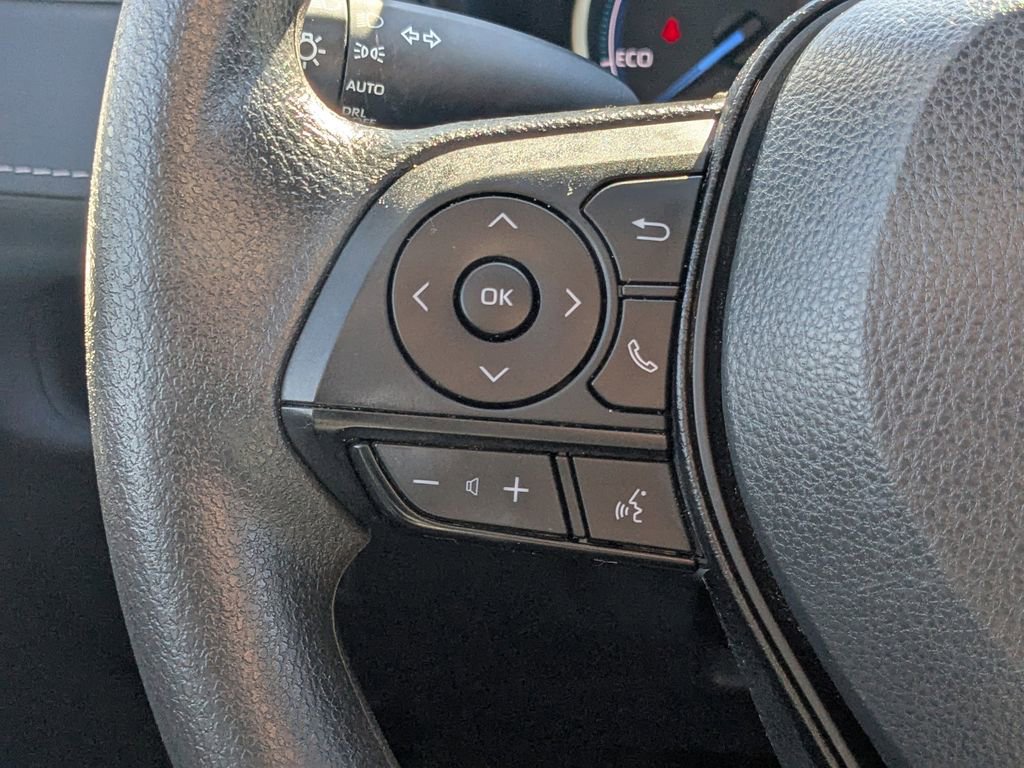 Used 2024 Toyota RAV4 XLE AWD/4WD image 23