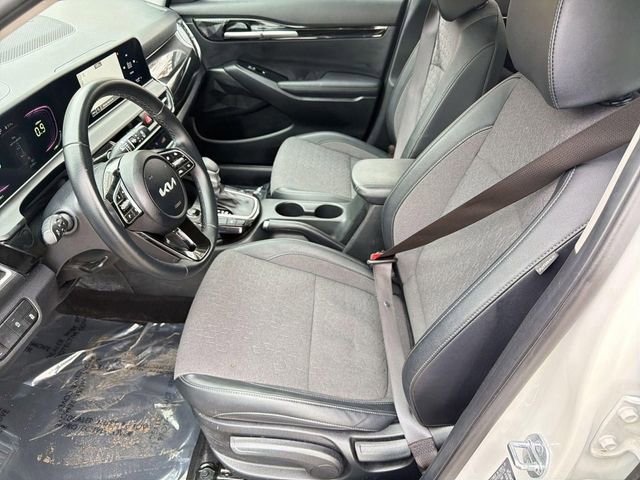 Used 2025 Kia Seltos S FWD image 19