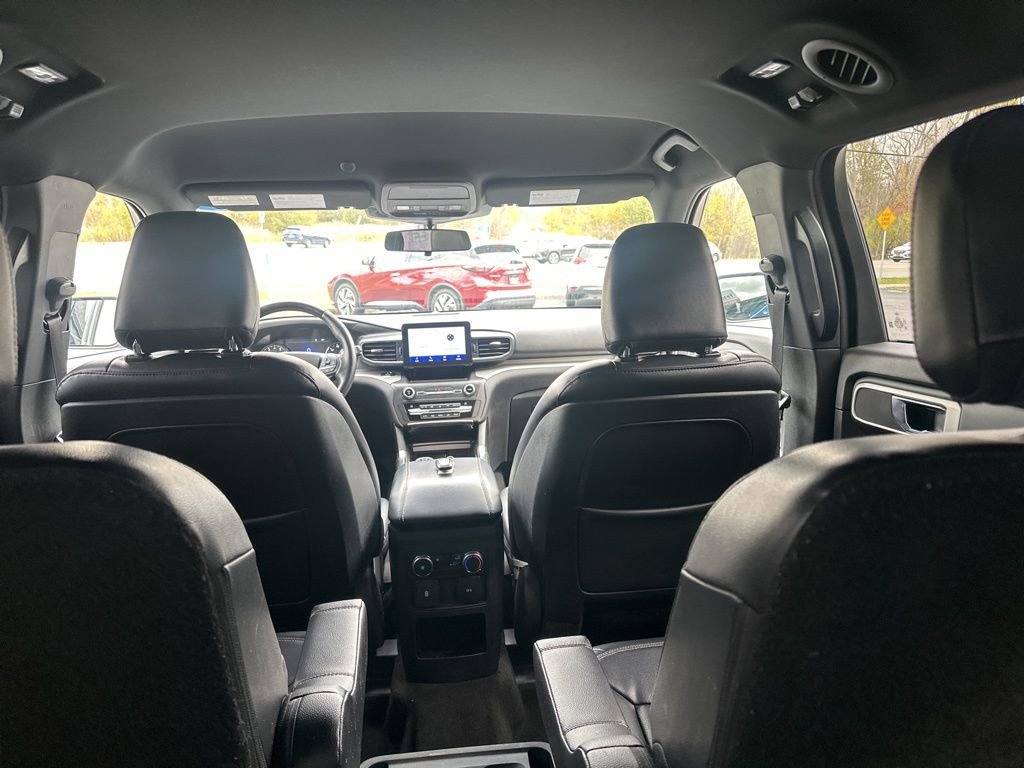 Used 2020 Ford Explorer XLT w/ Equipment Group 202A image 31