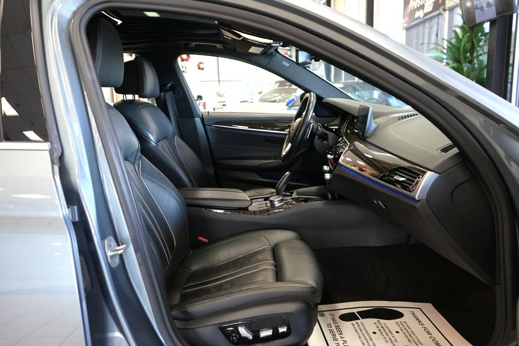 Used 2018 BMW 530i xDrive AWD/4WD image 47