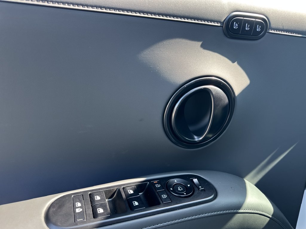 New 2027 Hyundai Palisade Calligraphy FWD image 23
