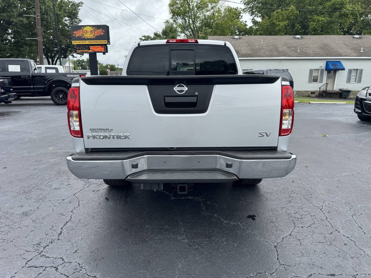 Used 2016 Nissan Frontier SV RWD image 5