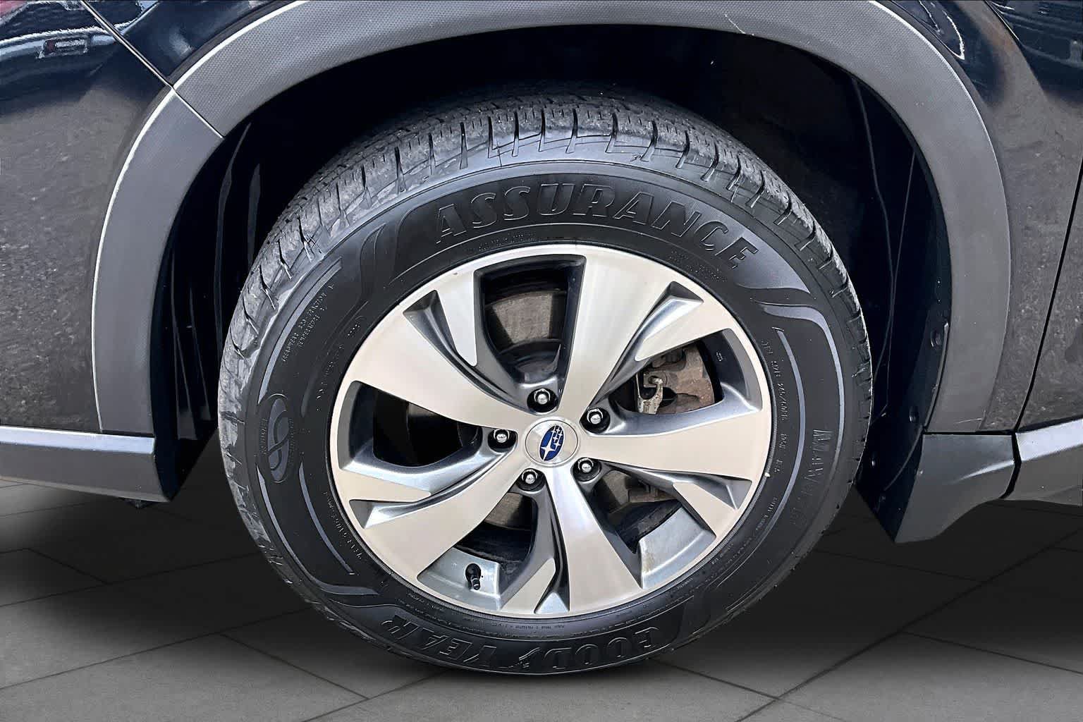 Used 2019 Subaru Ascent Premium AWD/4WD image 11