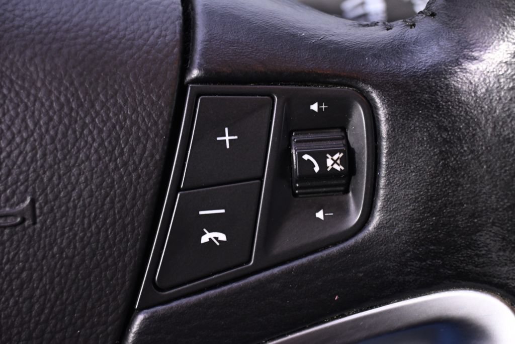 Used 2014 Chevrolet Captiva Sport LS FWD image 33