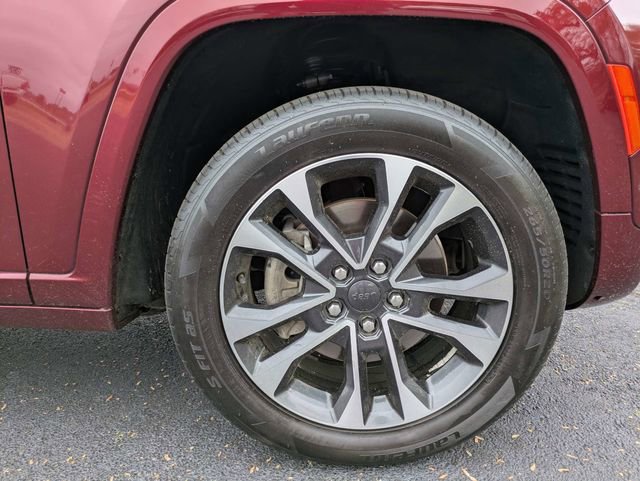 Used 2021 Jeep Grand Cherokee L Overland w/ Luxury Tech Group IV RWD image 11