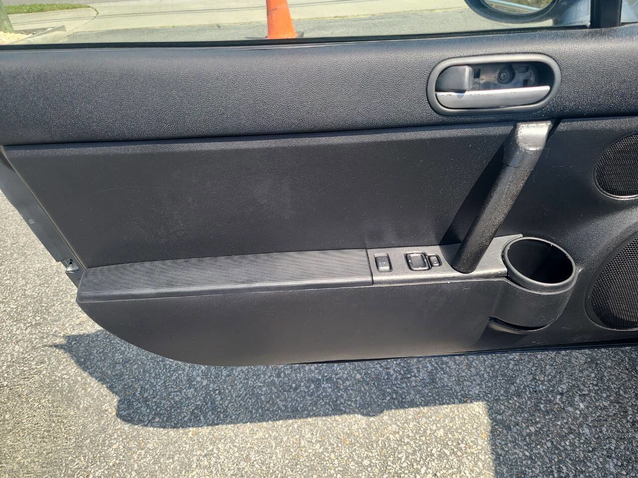 Used 2006 MAZDA MX-5 Miata Touring image 19