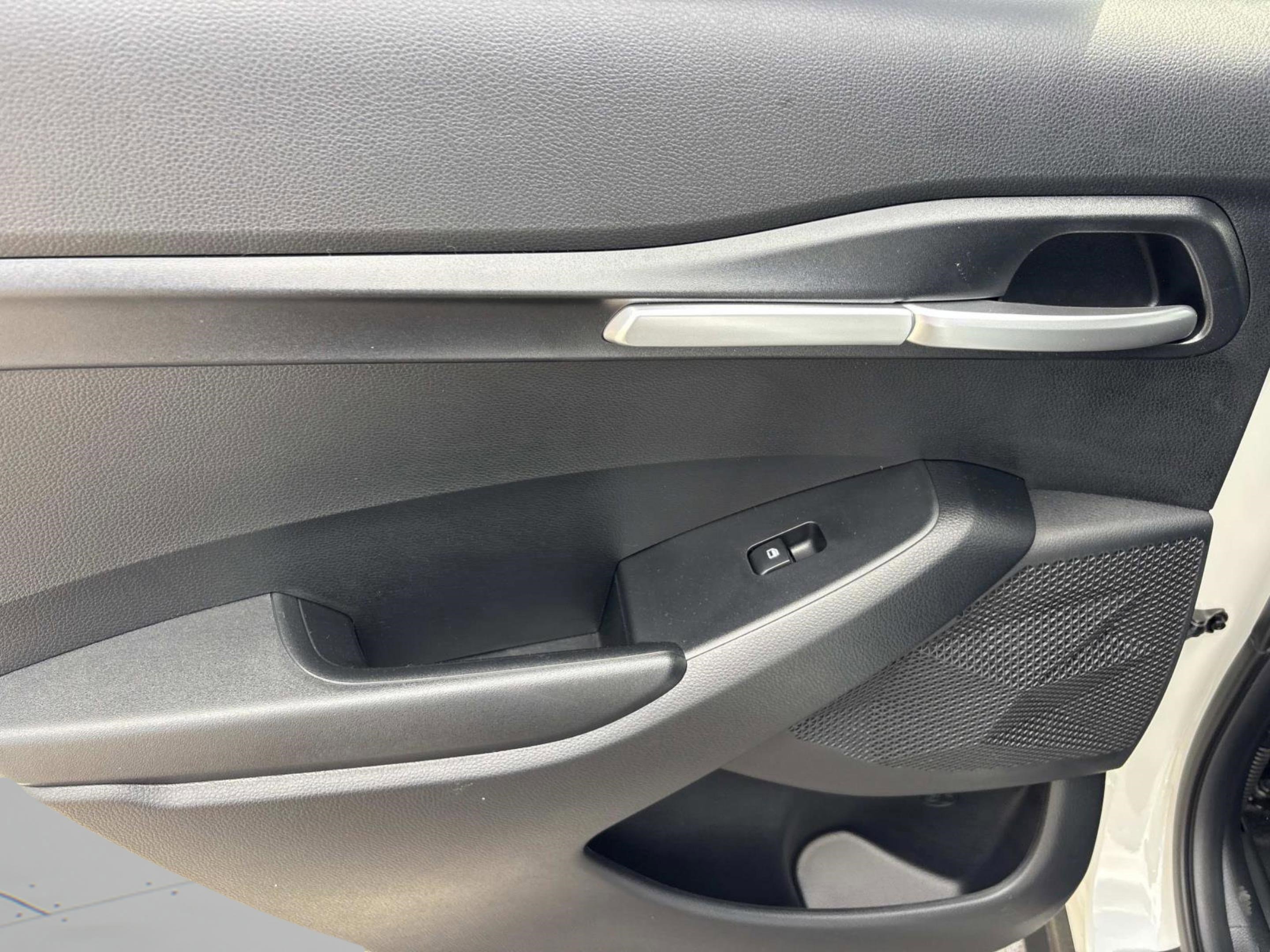 New 2026 Kia Seltos LX image 18