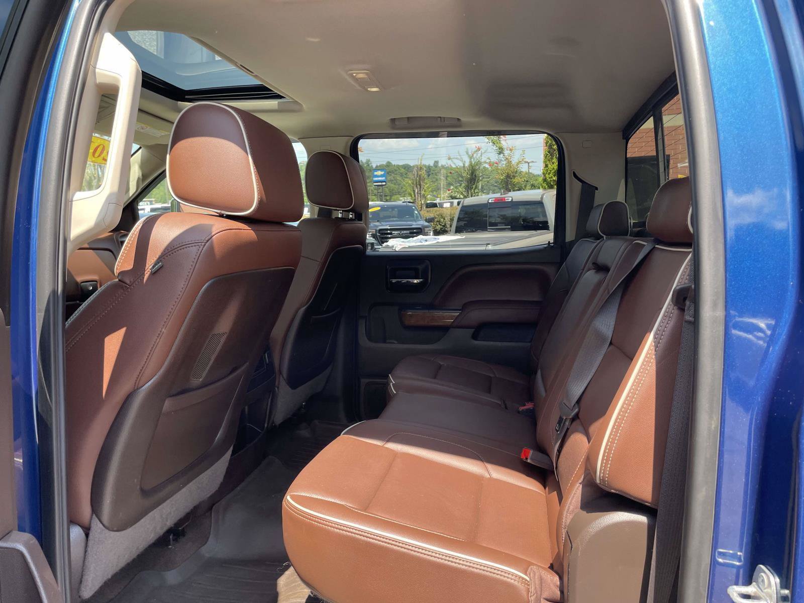 Used 2015 Chevrolet Silverado 2500 High Country w/ Duramax Plus Package AWD/4WD image 3