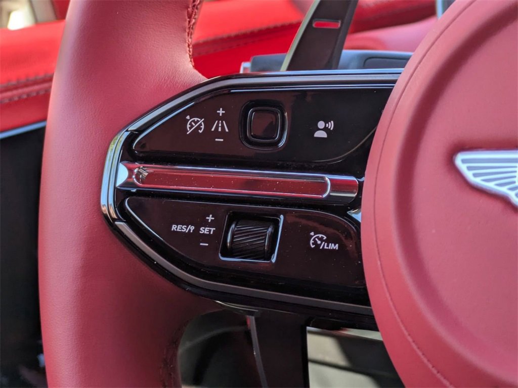 New 2025 Aston Martin DBX 707 image 23