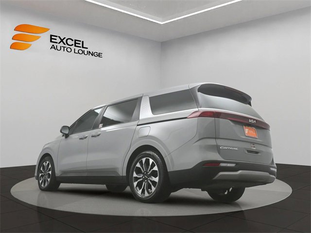 Used 2022 Kia Carnival EX image 38