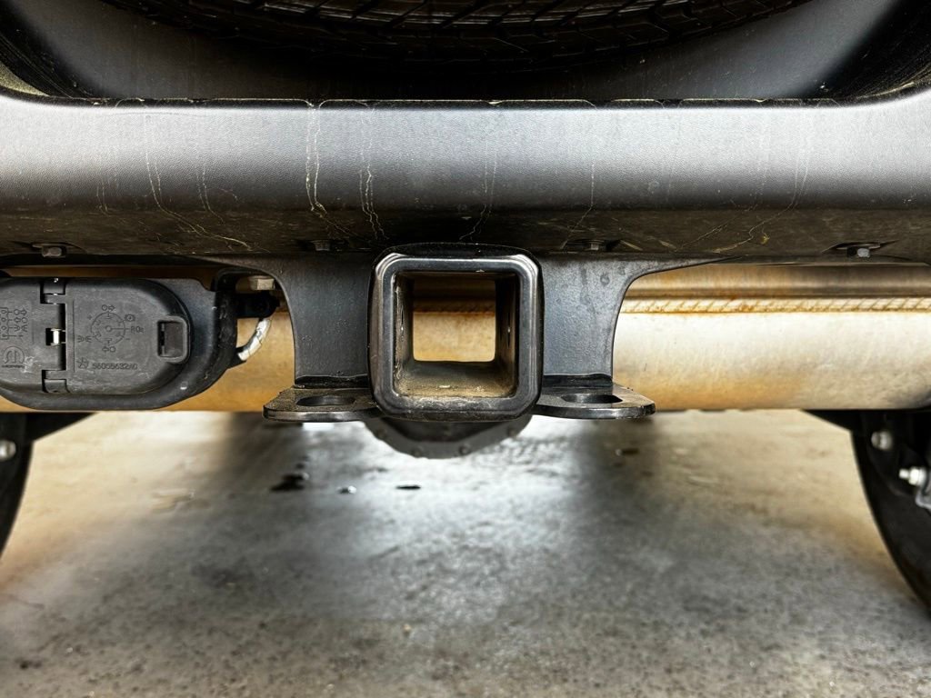 Used 2024 Jeep Wrangler Sahara w/ Technology Group image 7