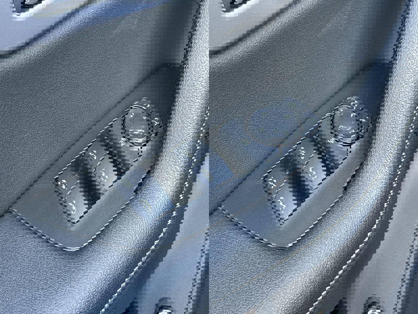 Used 2024 Chevrolet Blazer LT w/ Convenience Package image 15