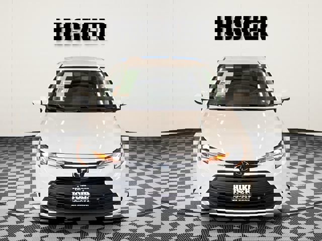 Used 2024 Toyota Corolla LE image 3