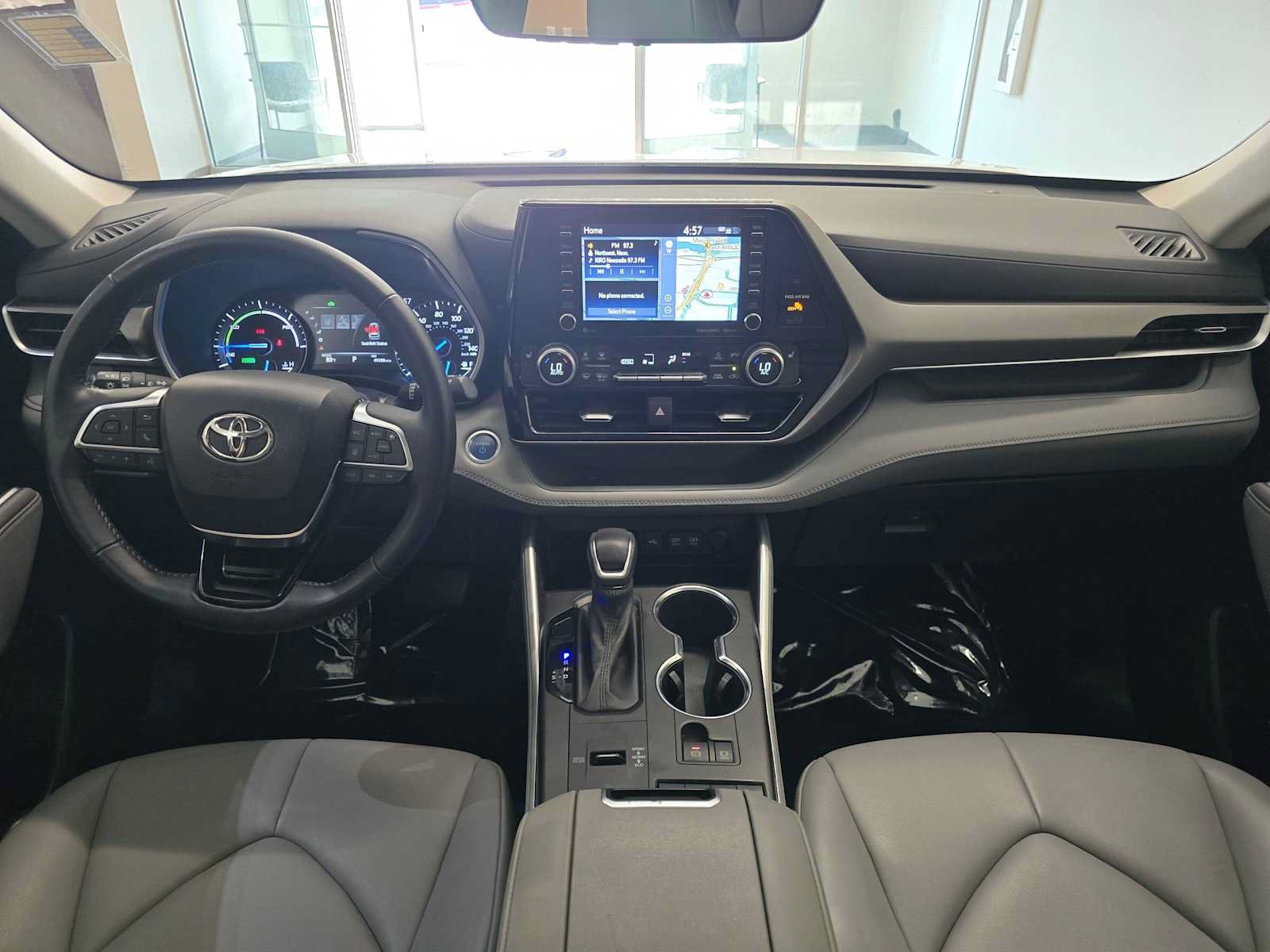 Certified 2020 Toyota Highlander XLE AWD/4WD image 9