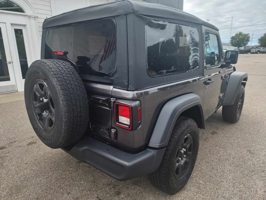 Used 2023 Jeep Wrangler Sport image 5