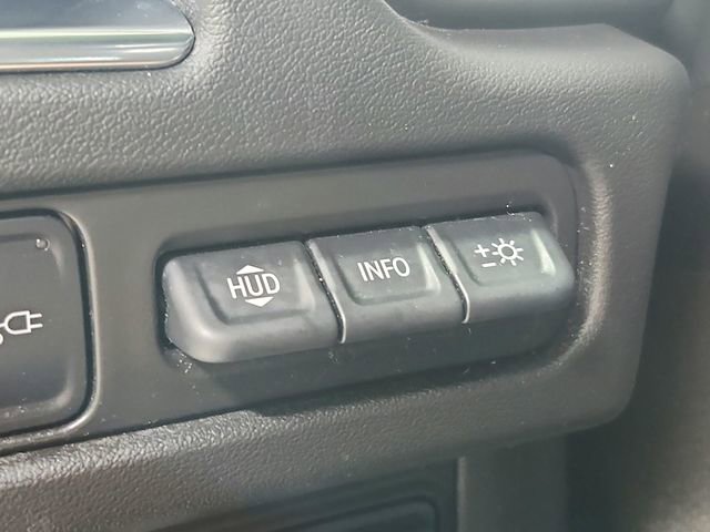 Used 2021 Chevrolet Suburban Premier w/ Premium Package AWD/4WD image 27