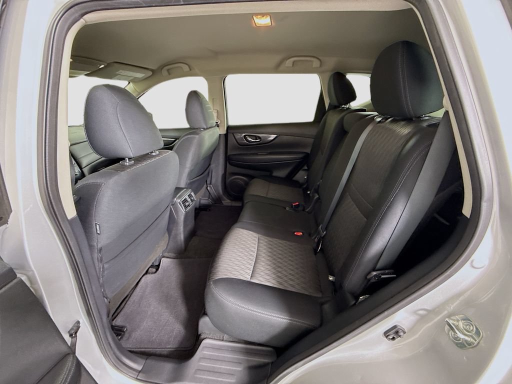 Used 2019 Nissan Rogue S w/ Special Edition Package FWD image 21