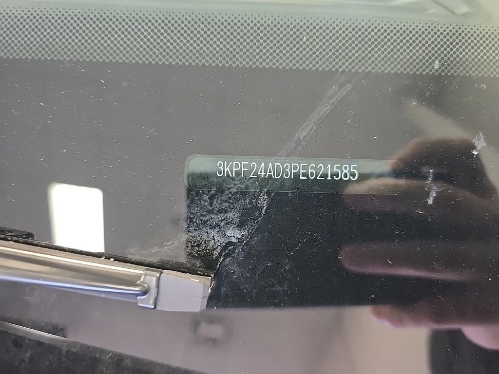 Used 2023 Kia Forte LXS w/ LXS Technology Package image 7