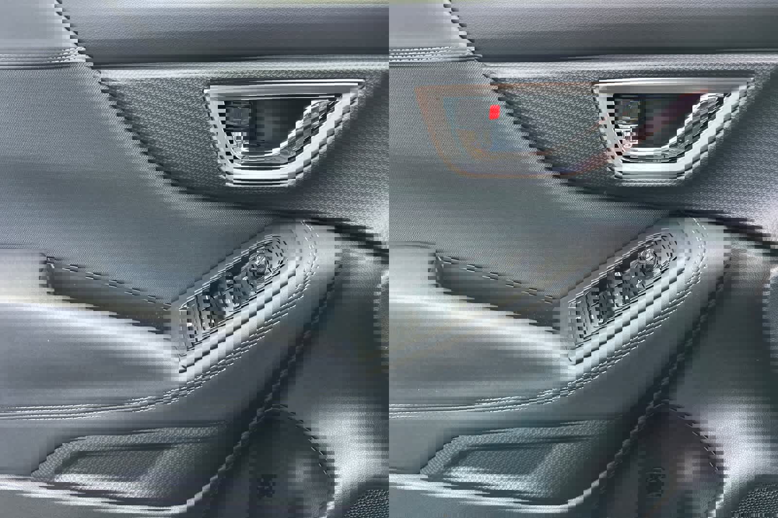 Used 2024 Subaru Forester Premium AWD/4WD image 12