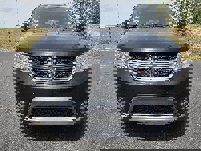 Used 2014 Dodge Journey SXT w/ Flexible Seating Group FWD image 2