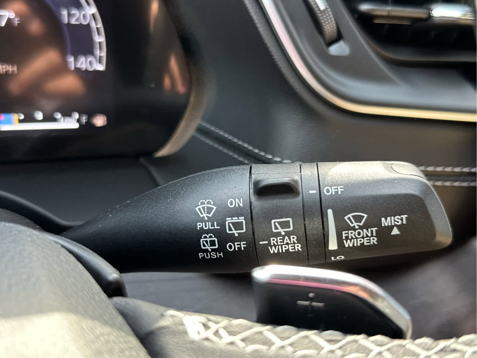 New 2025 Jeep Grand Cherokee L Limited w/ Trailer Tow Package AWD/4WD image 29