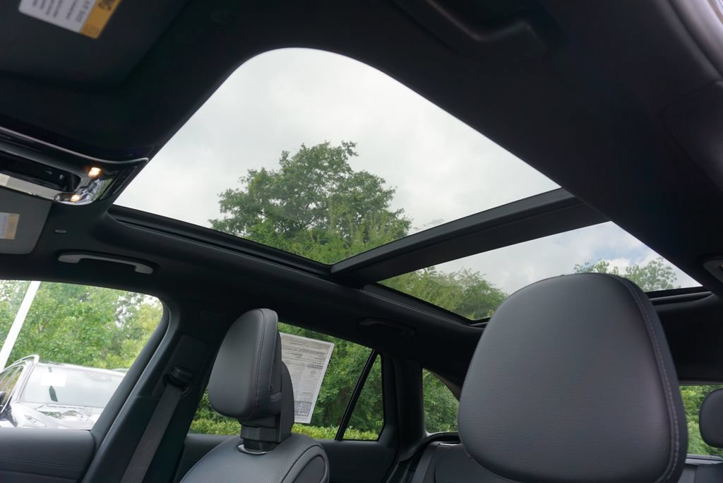 Certified 2025 Mercedes-Benz GLC 300 4MATIC image 14
