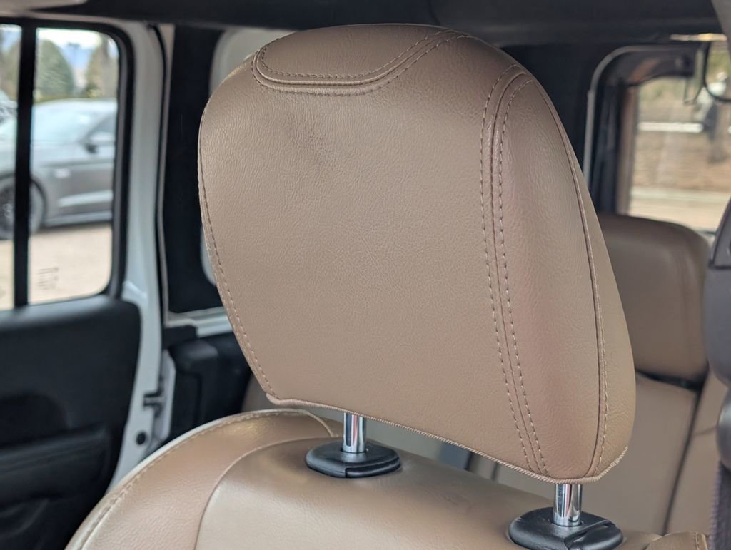 Used 2021 Jeep Wrangler Unlimited Rubicon image 13