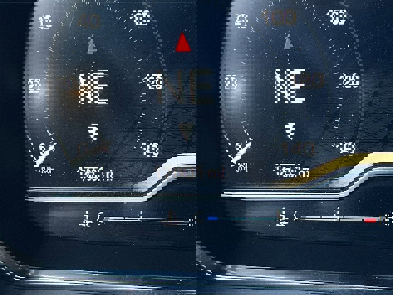 Used 2024 GMC Yukon AT4 w/ AT4 Premium Plus Package image 13