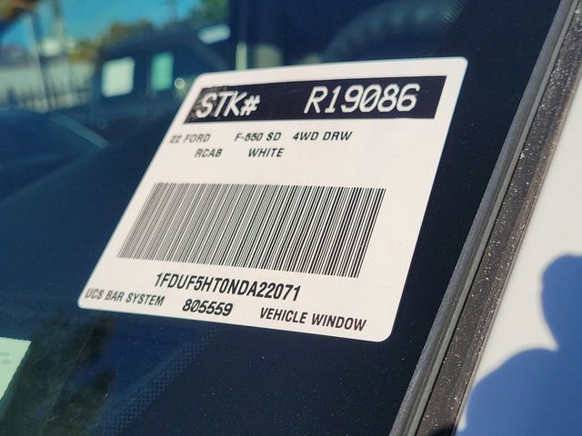 Certified 2022 Ford F550 4x4 Regular Cab Super Duty image 33