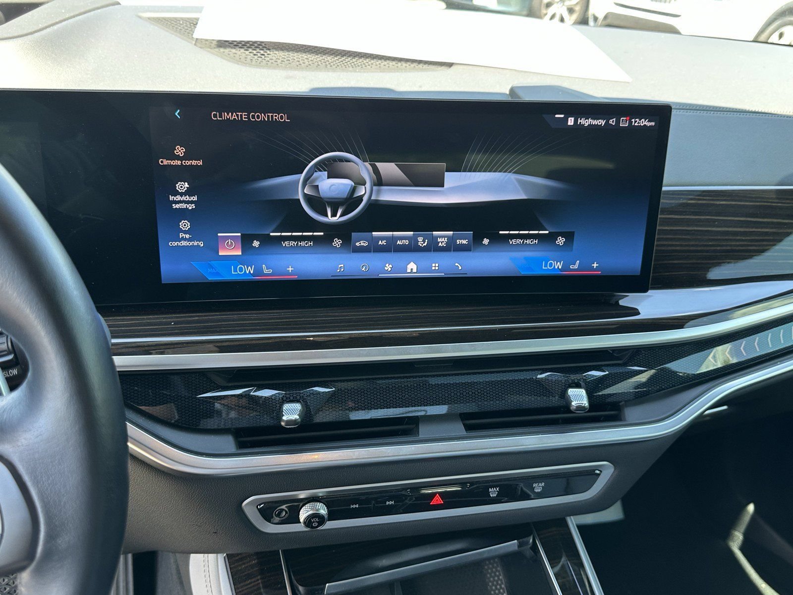 Certified 2024 BMW X5 sDrive40i w/ Premium Package RWD image 24