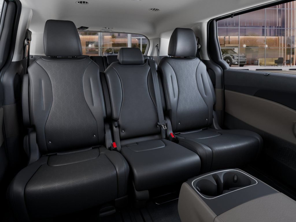 New 2027 Kia Carnival EX FWD image 16