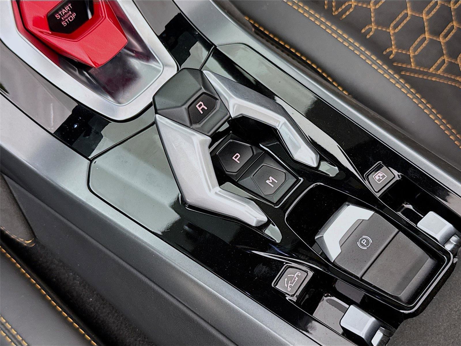 Used 2019 Lamborghini Huracan LP 580-2 image 17