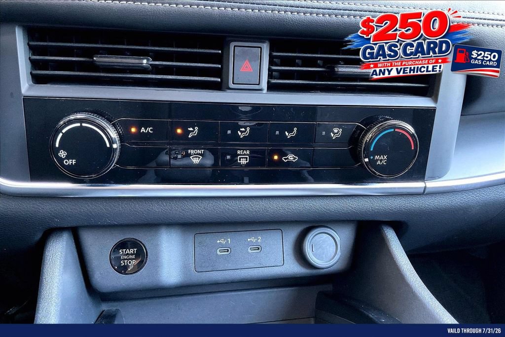 Used 2024 Nissan Rogue S FWD image 31