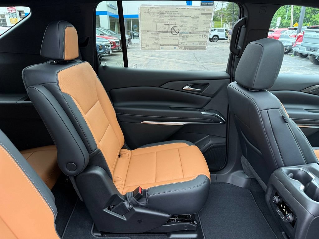 New 2027 Chevrolet Traverse Z71 w/ LPO, Floor Liner Package AWD/4WD image 42