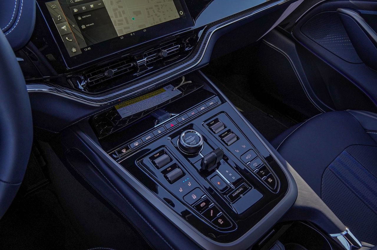 New 2026 Aston Martin DBX 707 image 22