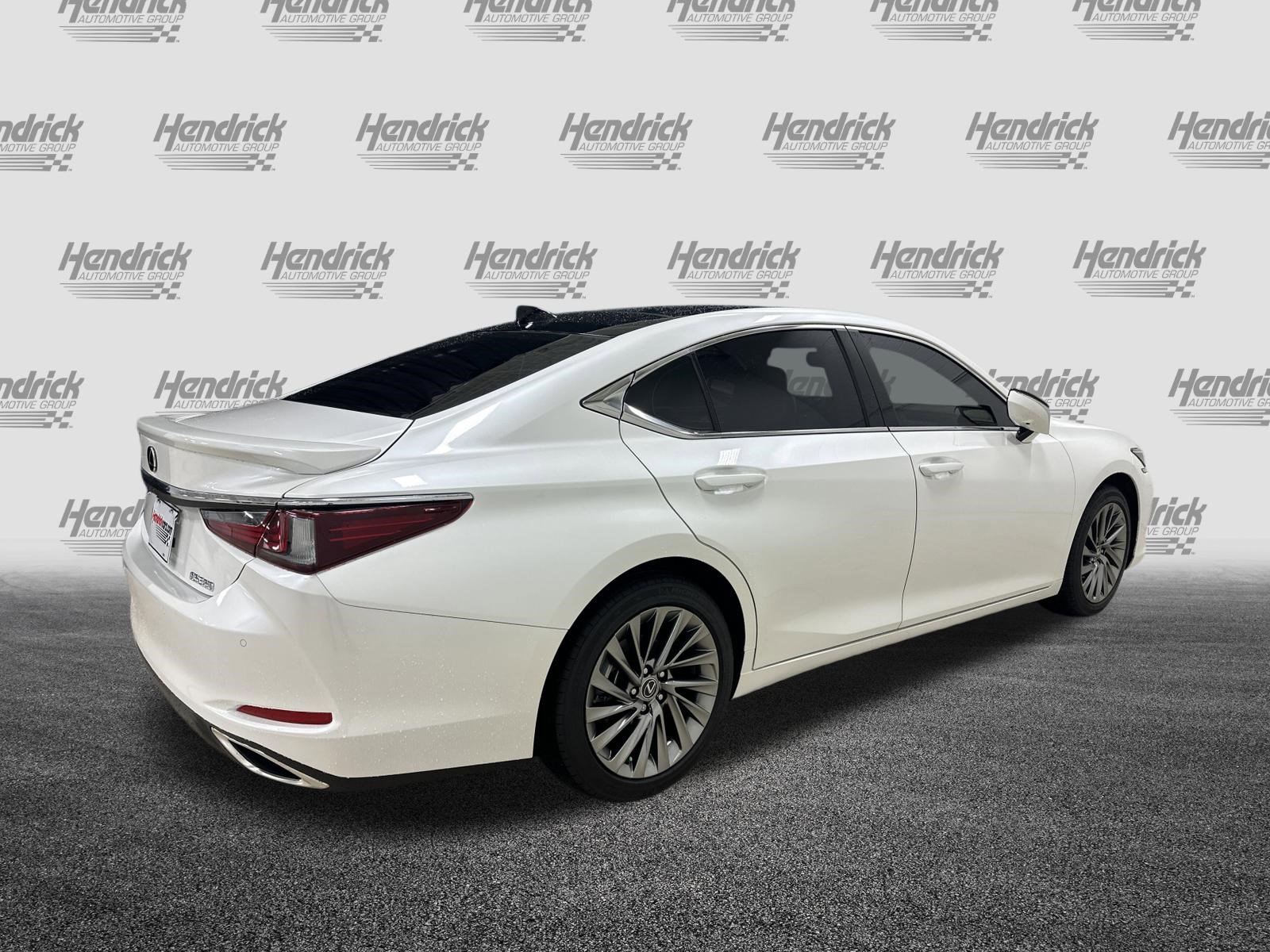 Certified 2025 Lexus ES 350 Luxury w/ Accessory Package (Z1) image 10