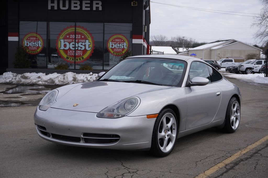 Used 2001 Porsche 911 Carrera RWD image 3