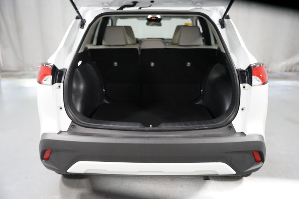 Certified 2023 Toyota Corolla Cross LE FWD image 33