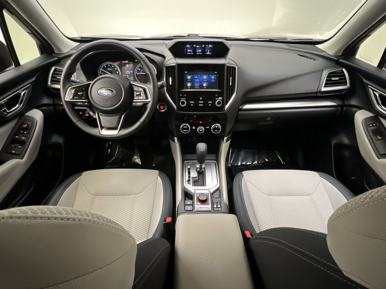 Used 2022 Subaru Forester Premium image 21