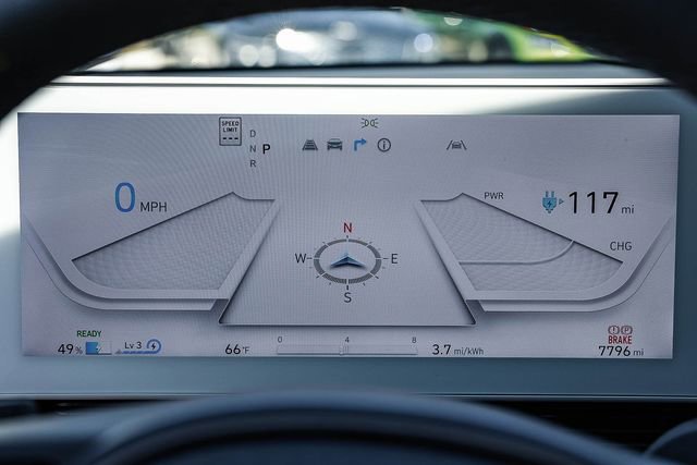 Used 2024 Hyundai Ioniq 5 SEL image 17