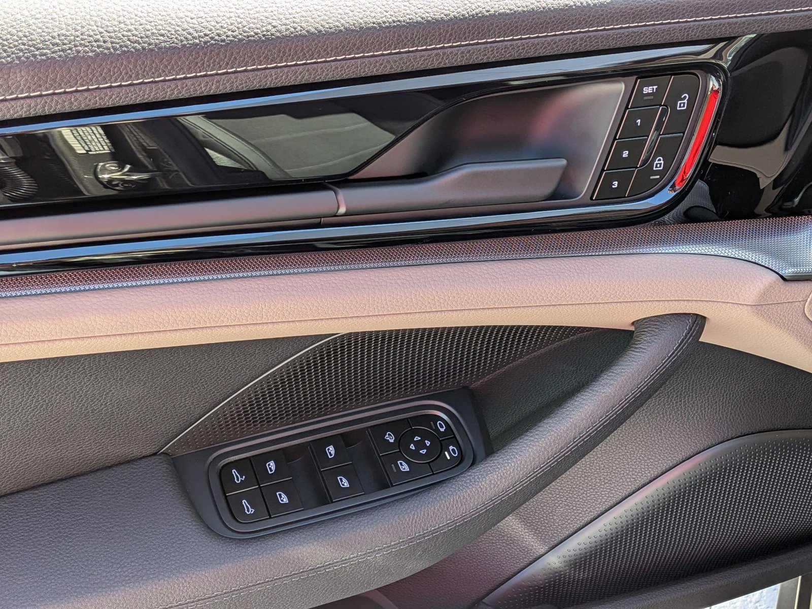 New 2026 Porsche Panamera image 15